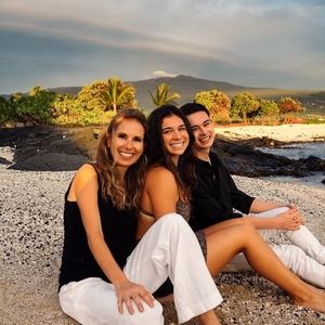 Meet your Posher, Liana